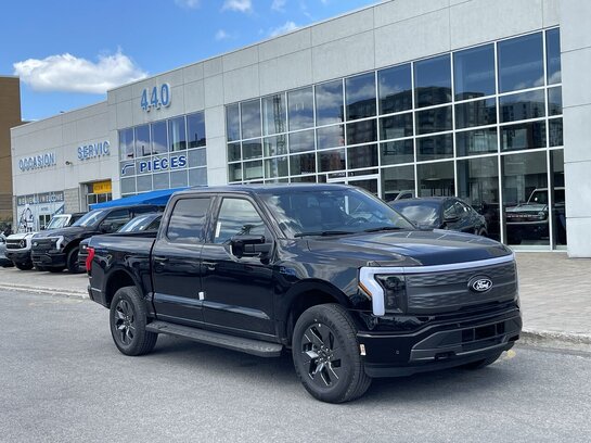 2025 Ford F-150 Lightning 2025 Agate Black Metallic 2025 Ford F-150 Lightning 2025 Agate Black Metallic
