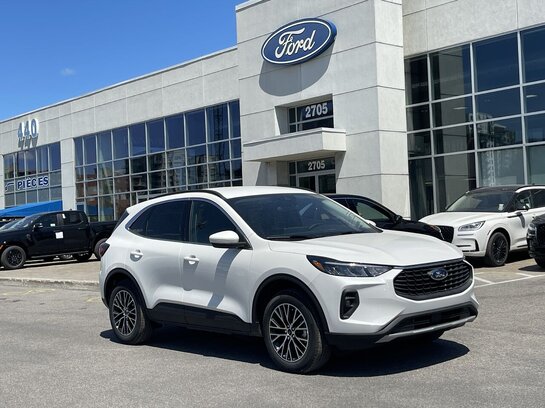 2025 Ford Escape 2025 Star White Metallic Tri-Coat 2025 Ford Escape 2025 Star White Metallic Tri-Coat