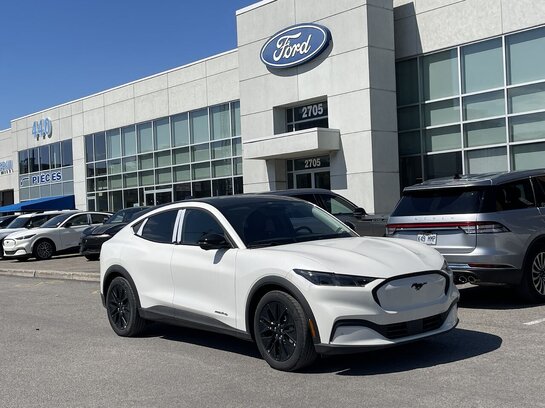 2025 Ford Mustang Mach-E 2025 Star White Metallic Tri-Coat 2025 Ford Mustang Mach-E 2025 Star White Metallic Tri-Coat