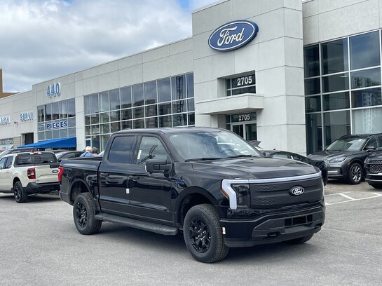 2025 Ford F-150 Lightning 2025 Agate Black Metallic 2025 Ford F-150 Lightning 2025 Agate Black Metallic