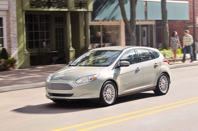 Ford hybrid car 800x533