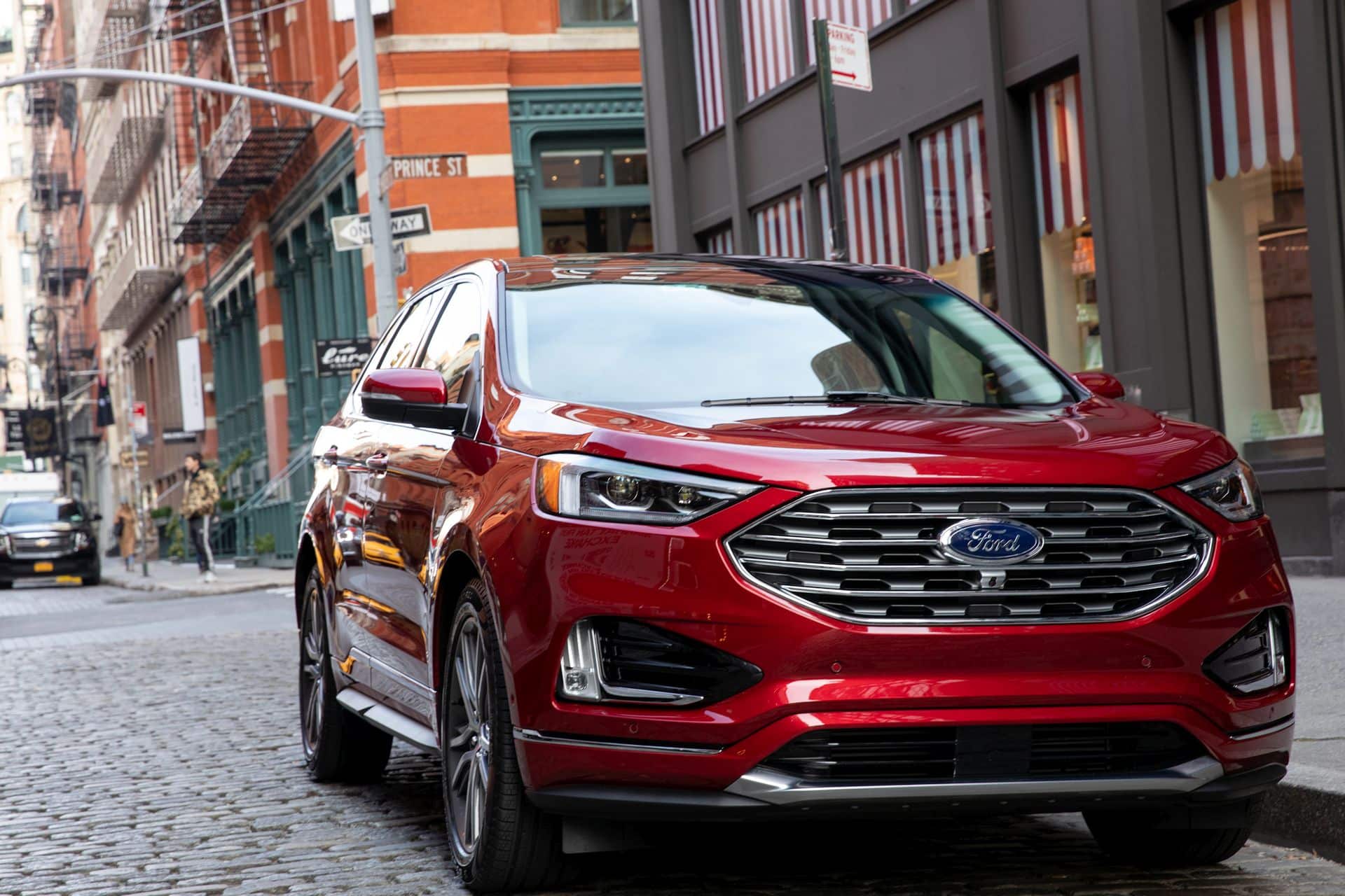 440ford Escape vs Edge Edge rouge 1 0 laval montreal